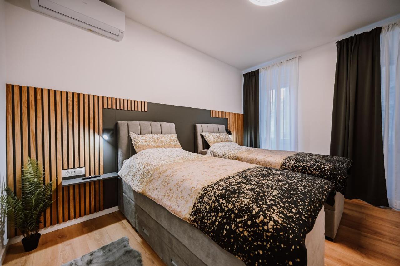 Old Square Apartment *
