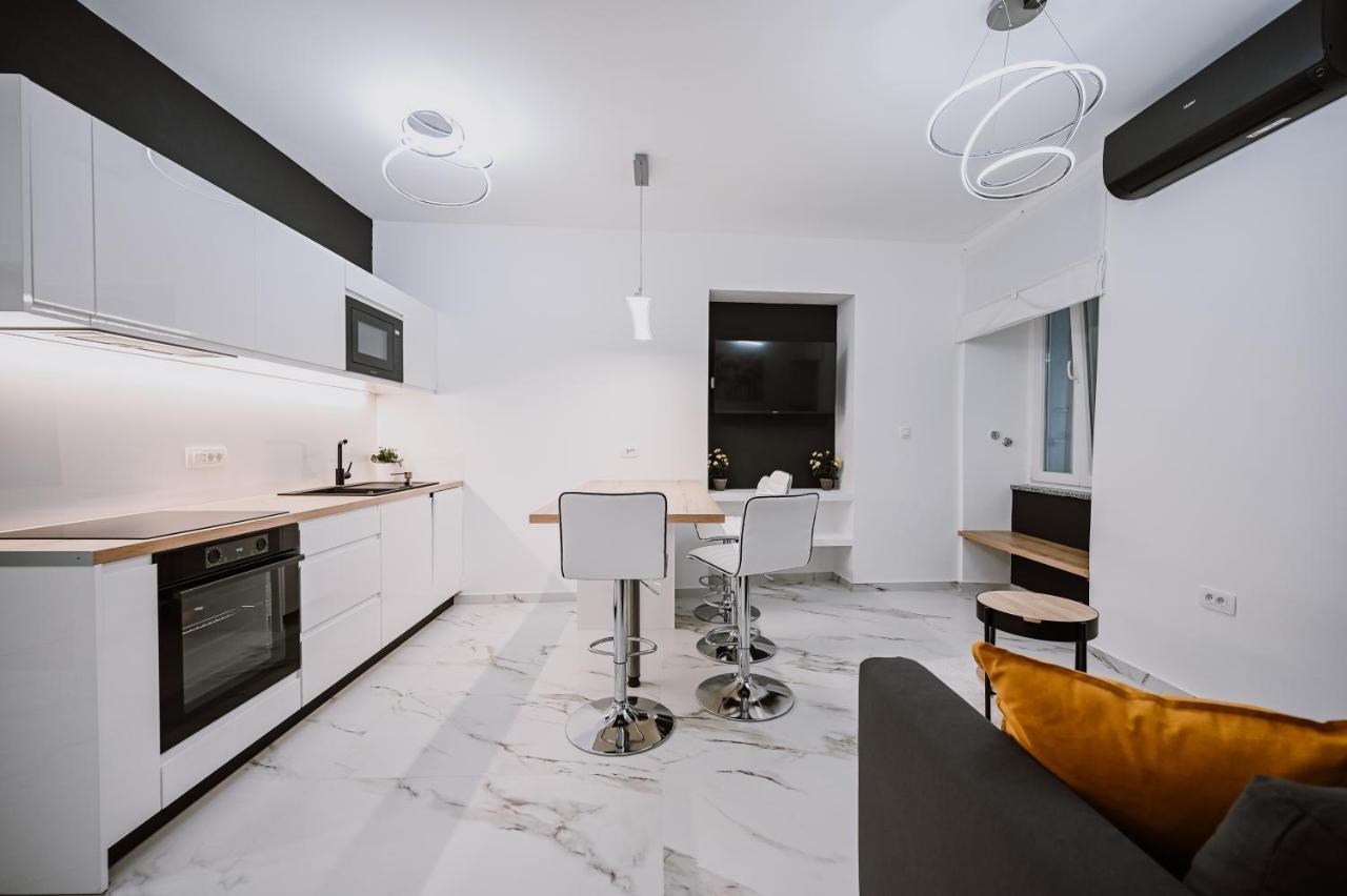 Apartment Old Square