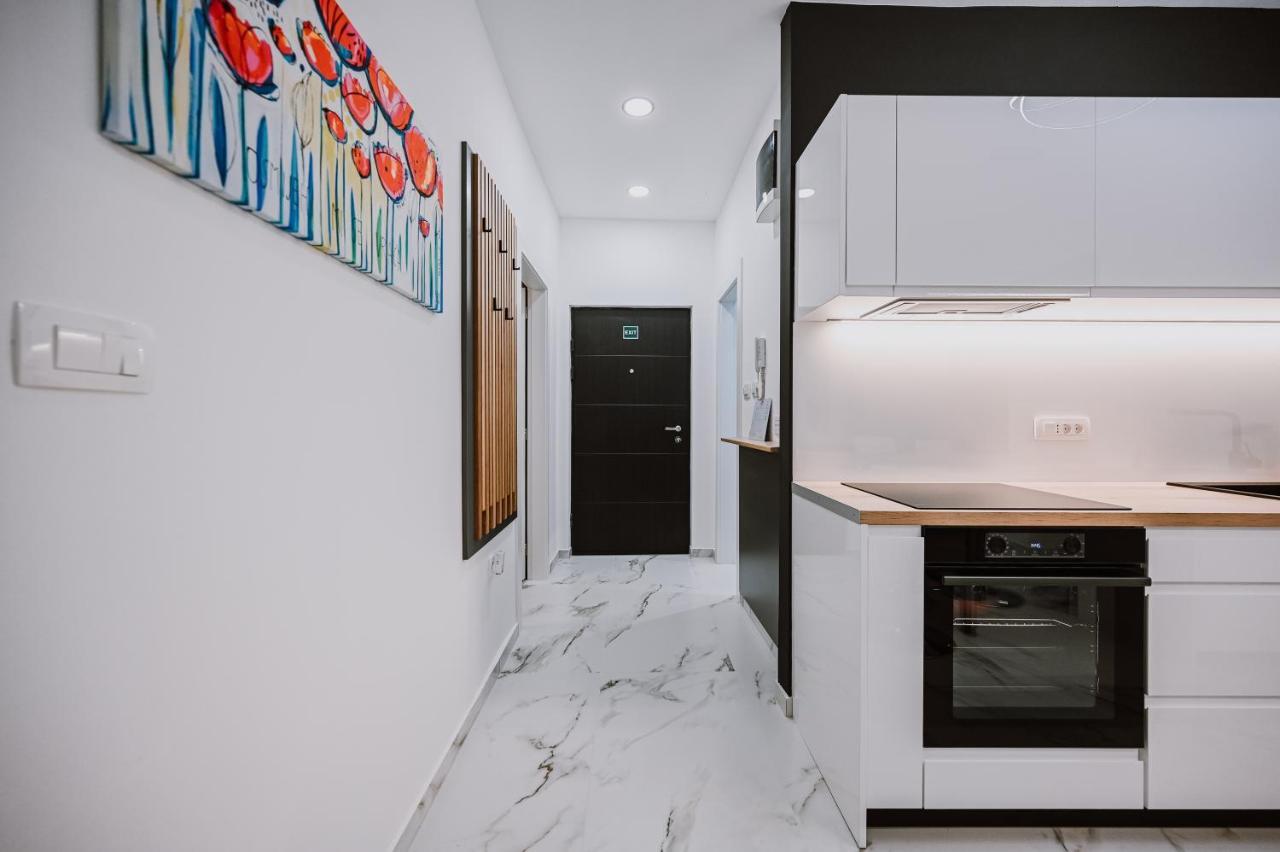 Old Square Apartment