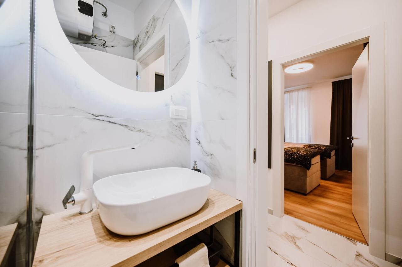 Old Square Apartment *